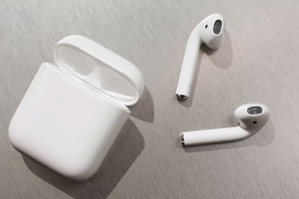 Imagem de: Apple AirPods 3 pode ter cancelamento de ruído, indica iOS 13.2