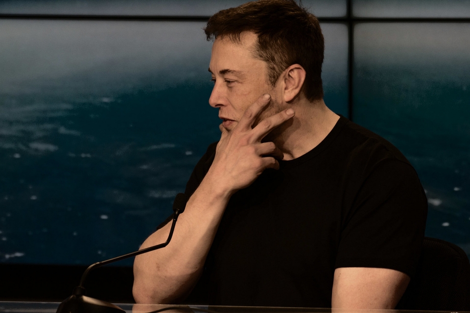 'Sou um idiota', diz Elon Musk sobre insultos a mergulhador; relembre