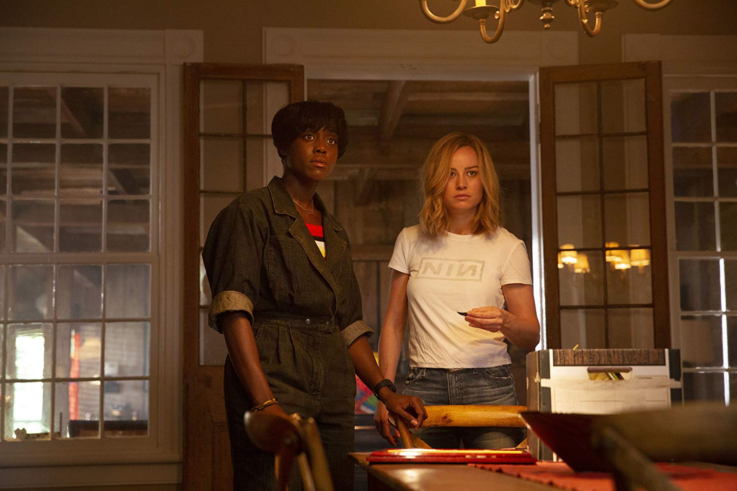 Lashana Lynch e Brie Larson em Capitão Marvel (Fonte: IMDb/Reprodução)