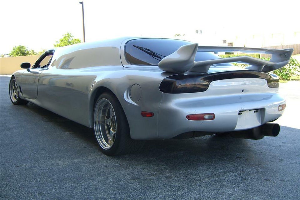 limousine esportiva