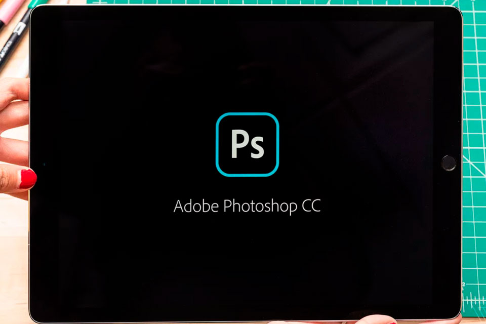Adobe lança Photoshop 'de verdade' para iPads