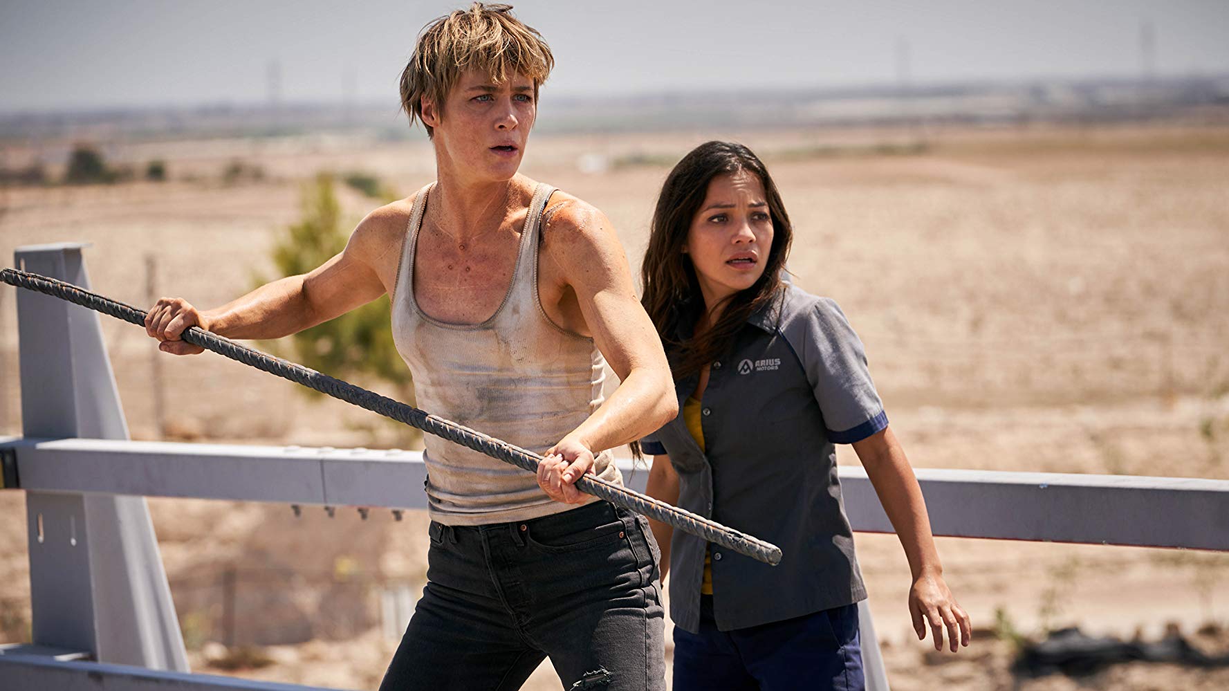 Natalia Reyes e Mackenzie Davis (Fonte: IMDb/Reprodução)