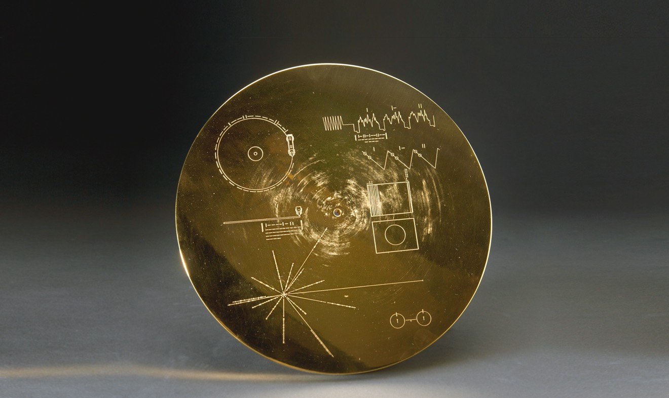 https://www.updateordie.com/2017/08/30/um-disco-de-ouro-ha-40-anos-no-espaco/