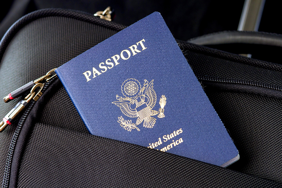 Imigração dos EUA não poderá vasculhar seu celular sem suspeita de crime