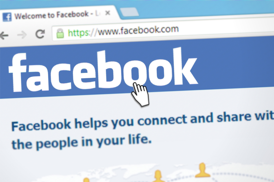Facebook remove 3,2 bilhões de contas; abuso infantil e suicídio eram temas