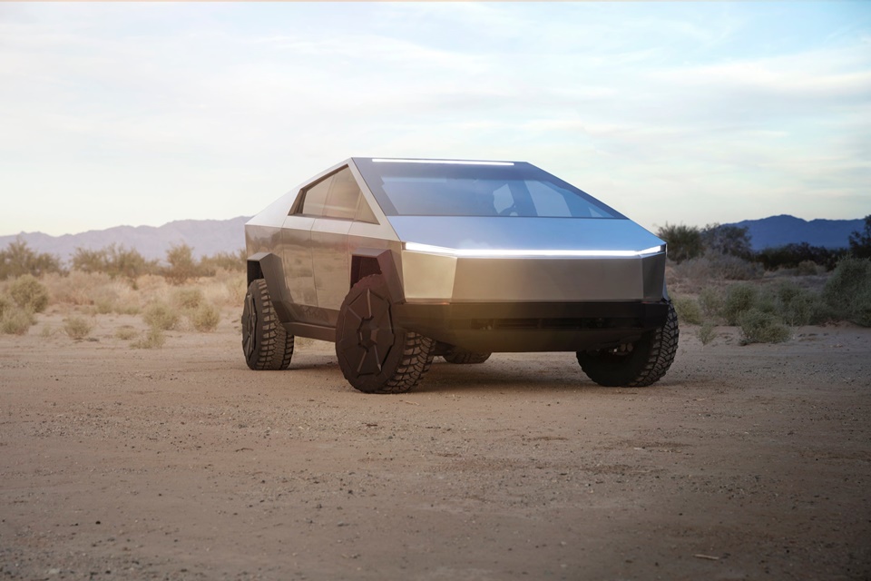 Tesla já 'vendeu' 200 mil Cybertrucks, sua picape elétrica futurista