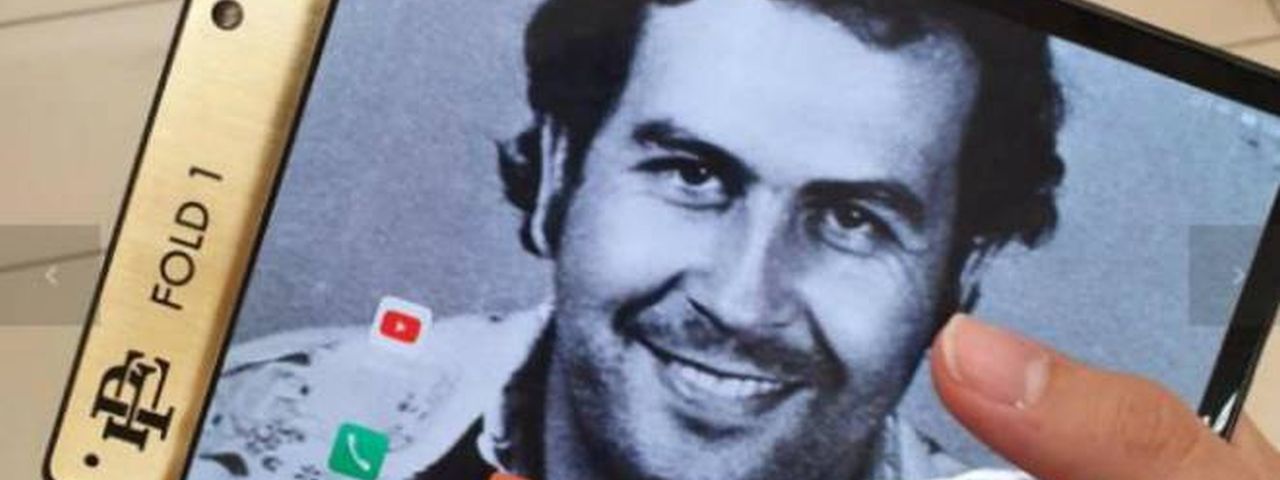 Irmão de Pablo Escobar pede US$ 30 bilhões em ação contra a Apple