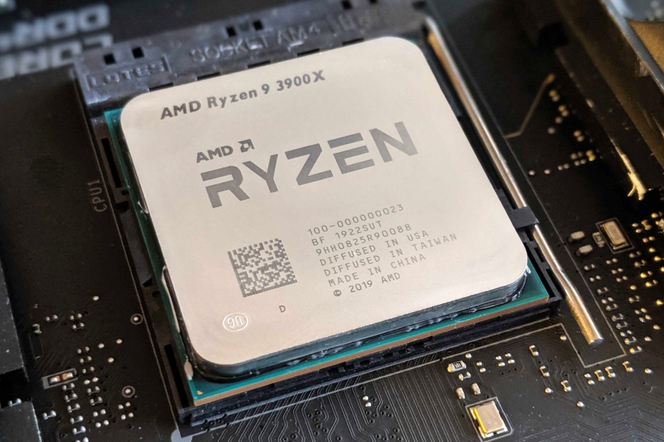 AMD Ryzen 9 3900X bate recorde de overclock com ajuda de nitrogênio líquido