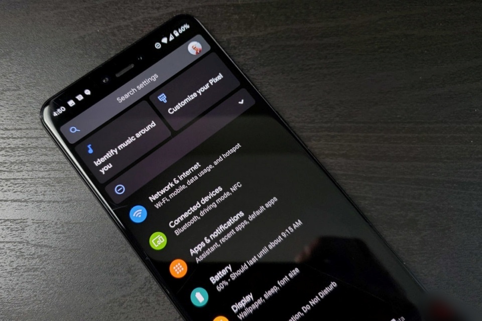 Modo Escuro 'agendável' pode chegar somente no Android 11
