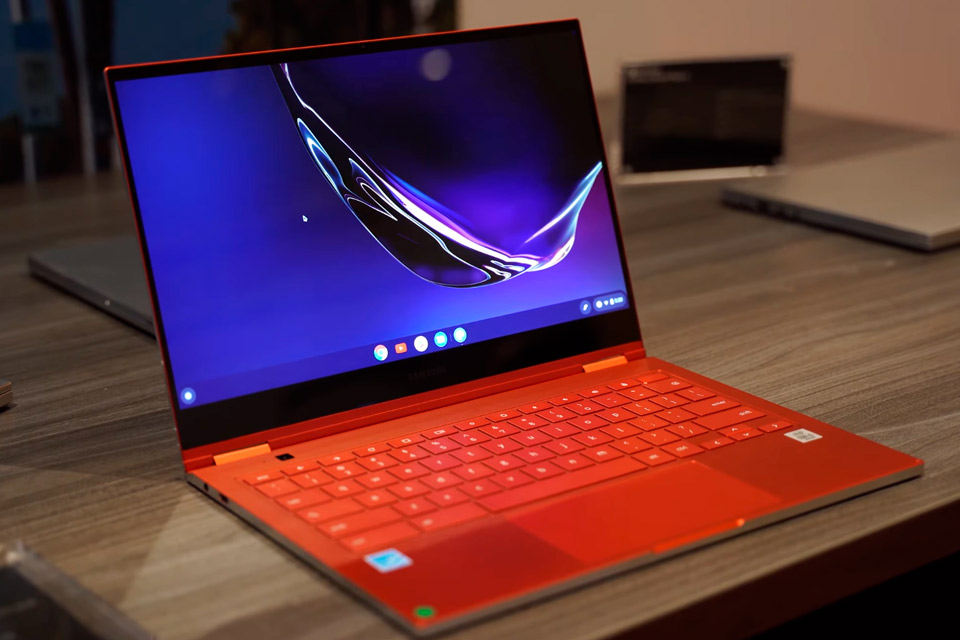 Imagem de: Samsung apresenta novo Galaxy Chromebook com tela AMOLED 4K