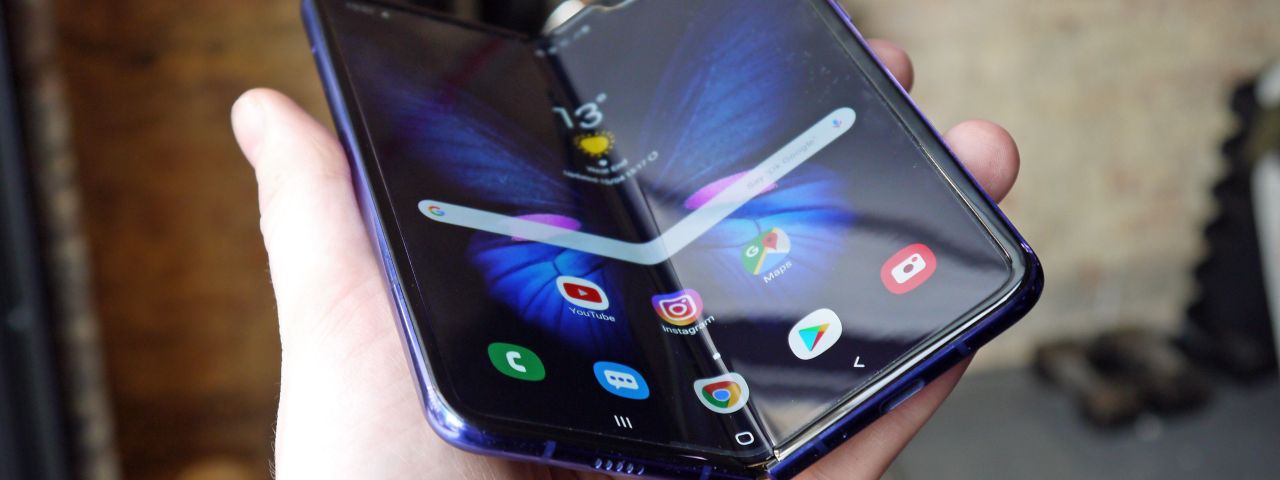 Resultado de imagem para Samsung Galaxy Fold chega ao Brasil em 16 de janeiro