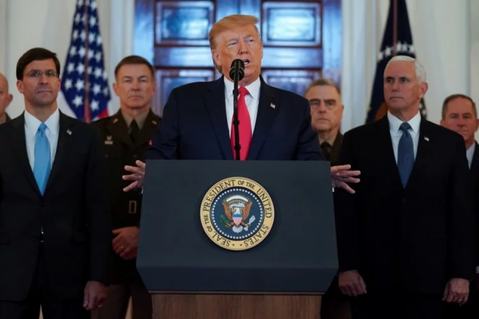 Propagandas do Facebook podem ajudar a reeleger Trump, diz executivo