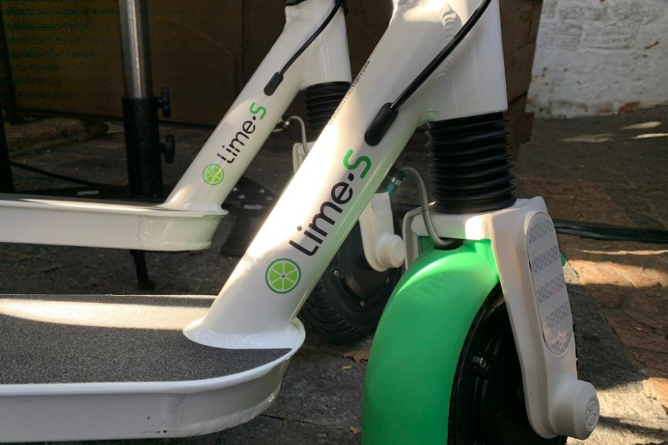 Lime: empresa de patinetes elétricos fecha filiais pelo mundo