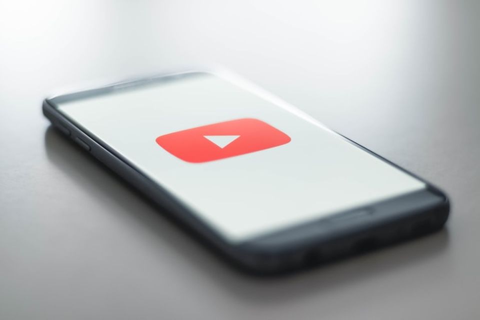 YouTube começa a liberar os cartões de perfil no app para Android