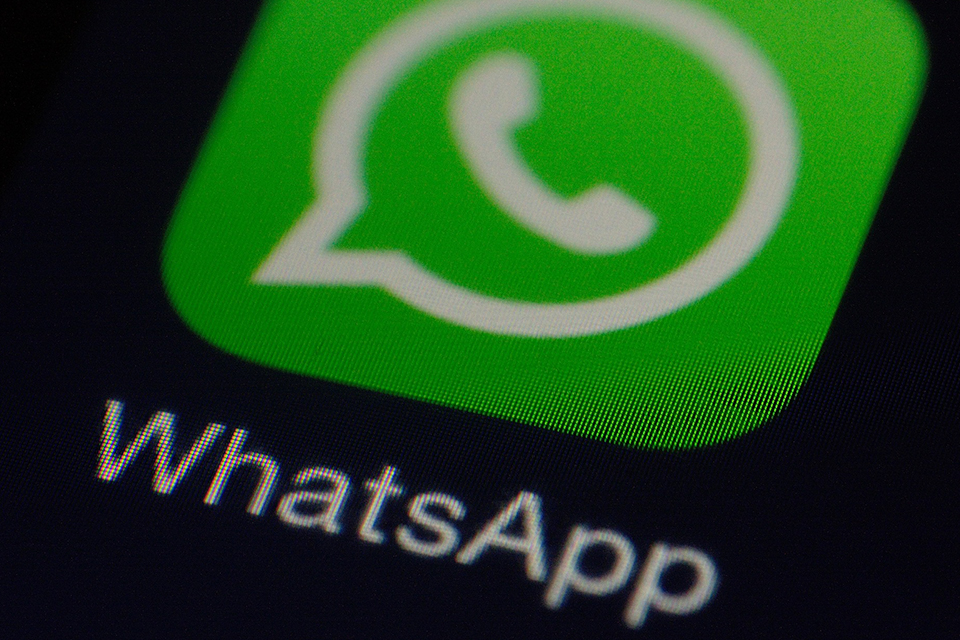 WhatsApp: Facebook suspende projeto de anúncio no ‘status’ do app