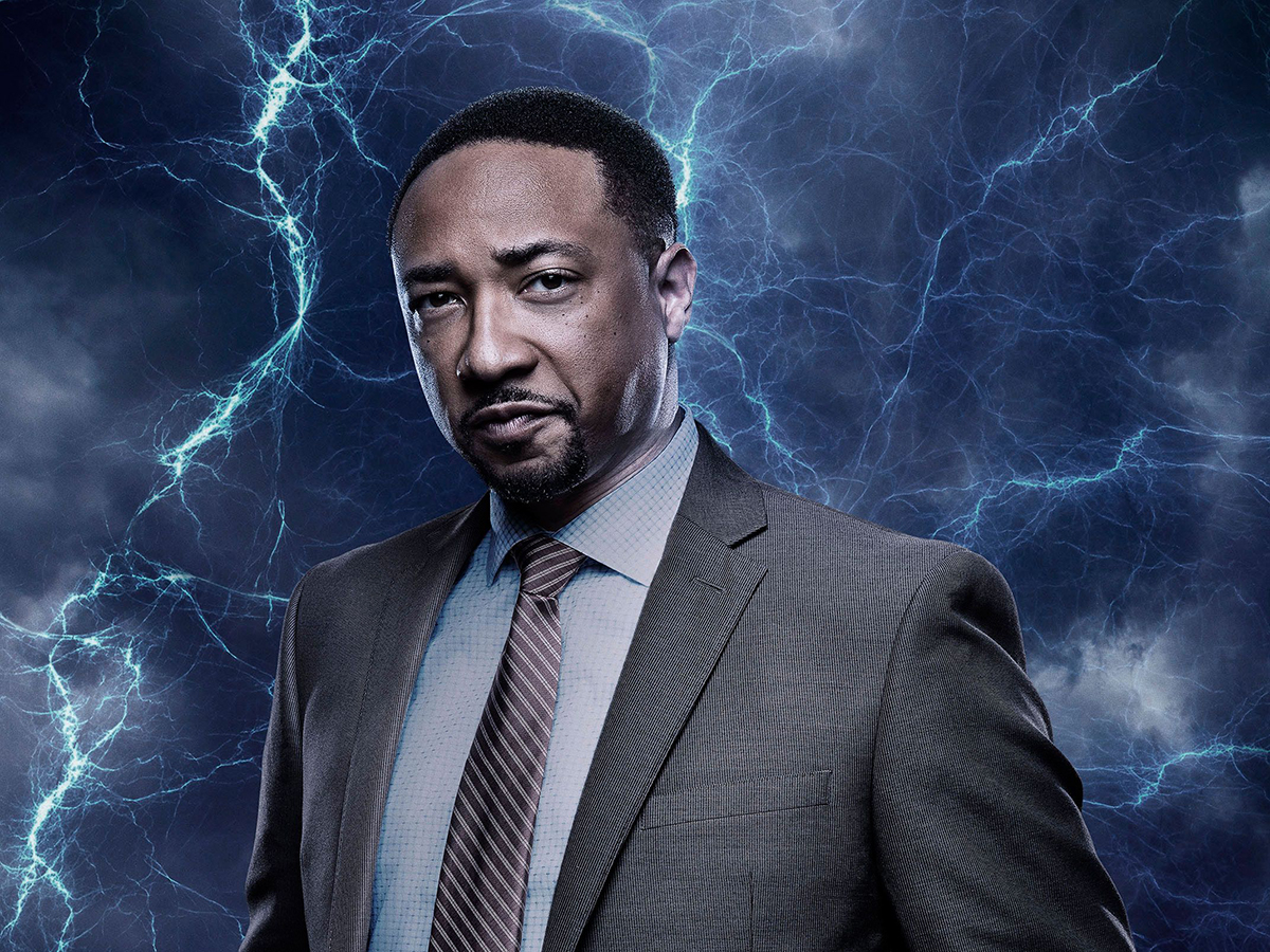 Black Lightning: Damon Gupton anuncia saída da série
