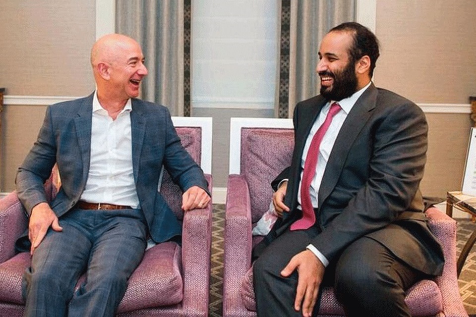 Príncipe da Arábia Saudita hackeou Jeff Bezos via WhatsApp, diz jornal