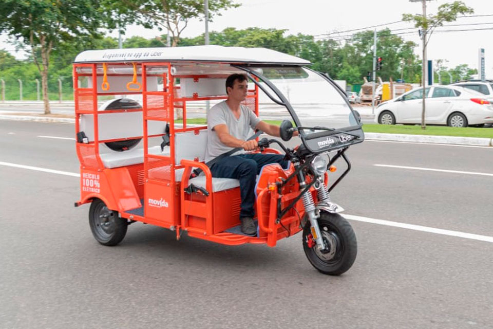 Uber agora oferece corridas de Tuk-tuk no Brasil