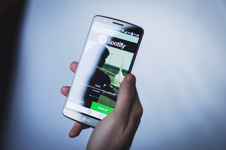 Podcasts crescem 200% ao ano e Spotify chega a 124 milhões de assinantes