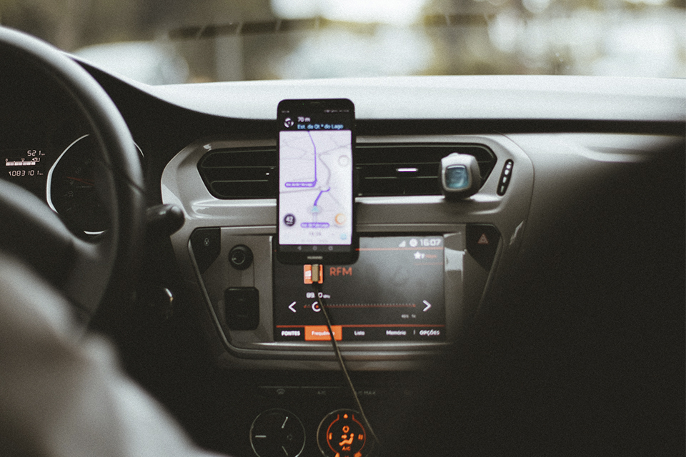 Uber: decisão inédita do TST aponta que motorista não é empregado