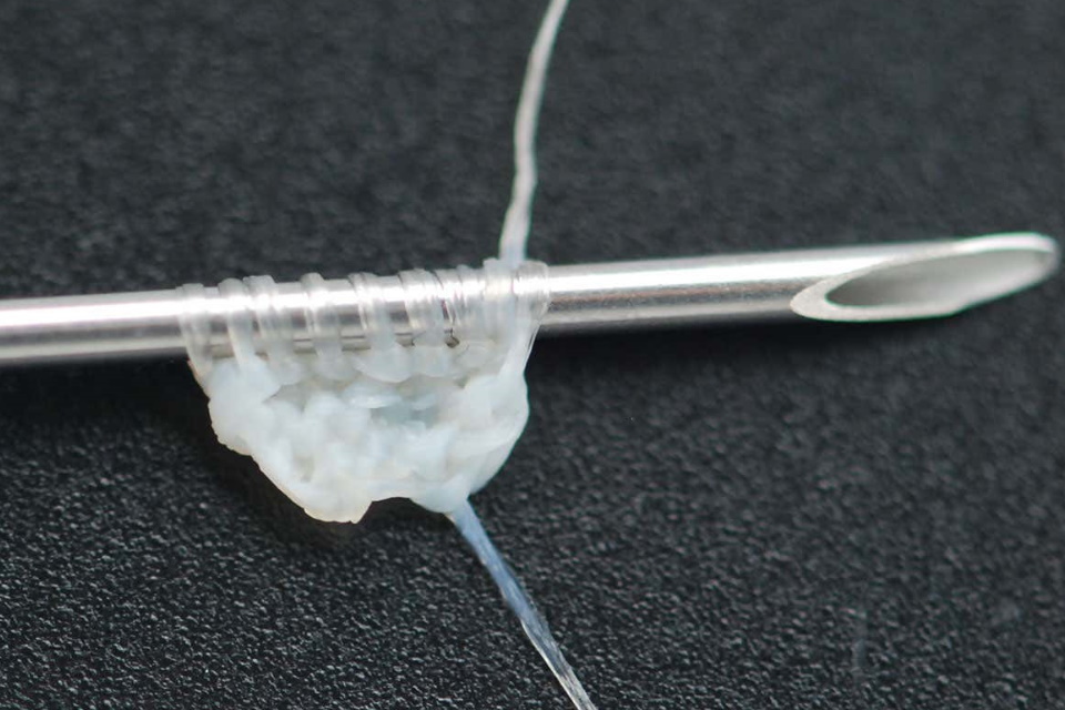 Time cria linha feita de pele humana para suturas e produção de tecidos