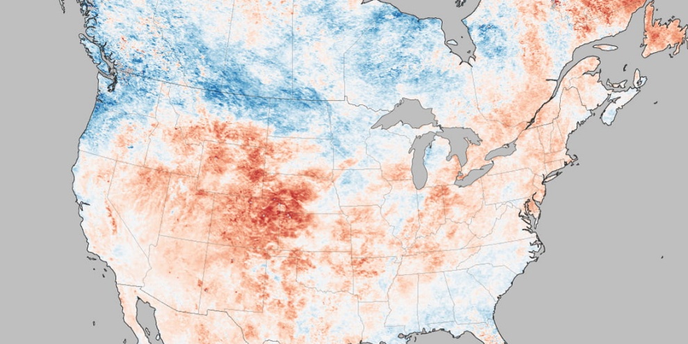 Um mapa baseado nas temperaturas da superfície dos EUA, medidas pelo satélite Terra da NASA durante uma onda de calor. (Fonte: J. Allen and A. Voiland/NASA Earth Observatory/Reprodução)