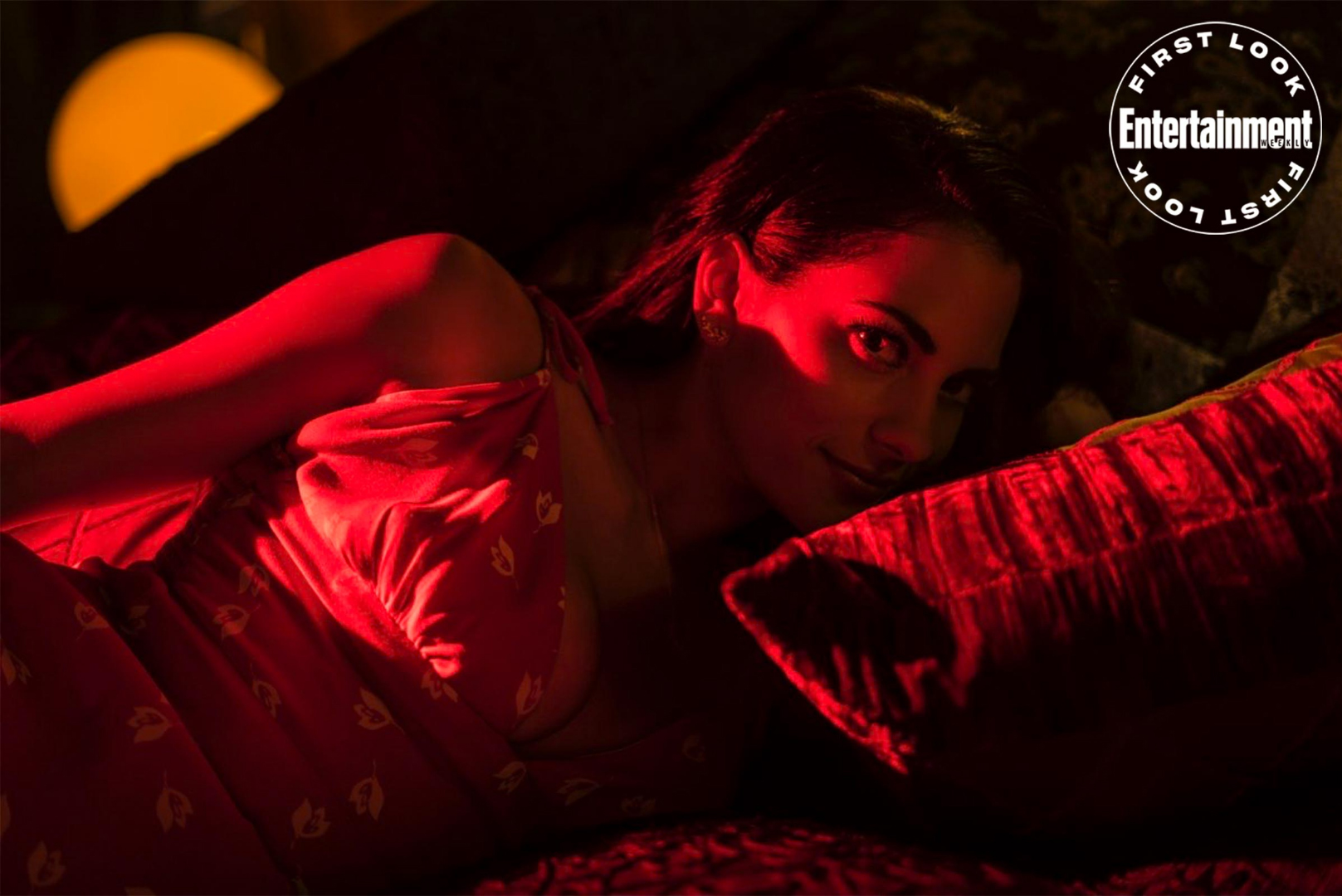 Lucifer: Inbar Lavi aparece em imagem oficial da 5ª temporada