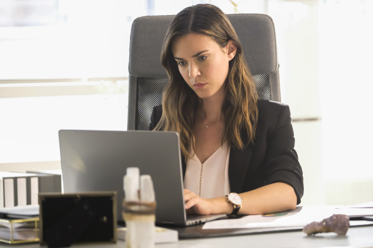 thirtysomething: Odette Annable e Chris Wood se juntam ao elenco