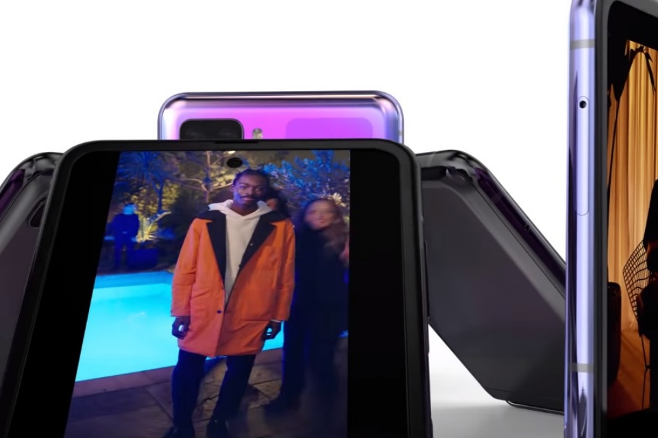 Google levará 'Flex Mode' do Galaxy Z Flip para todo o Android