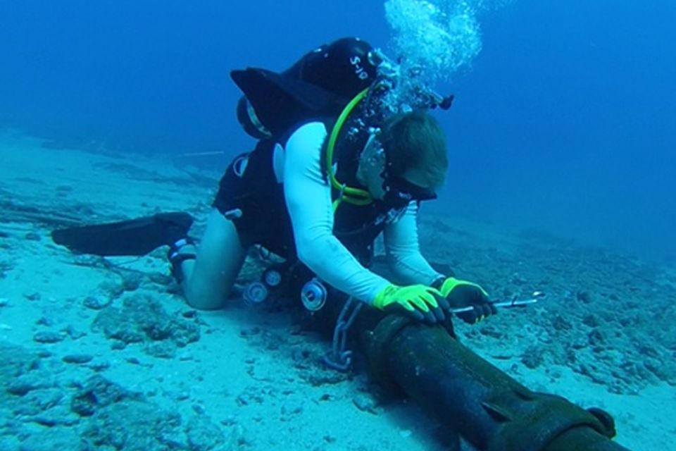 Espiões russos são presos “investigando” cabos submarinos de internet