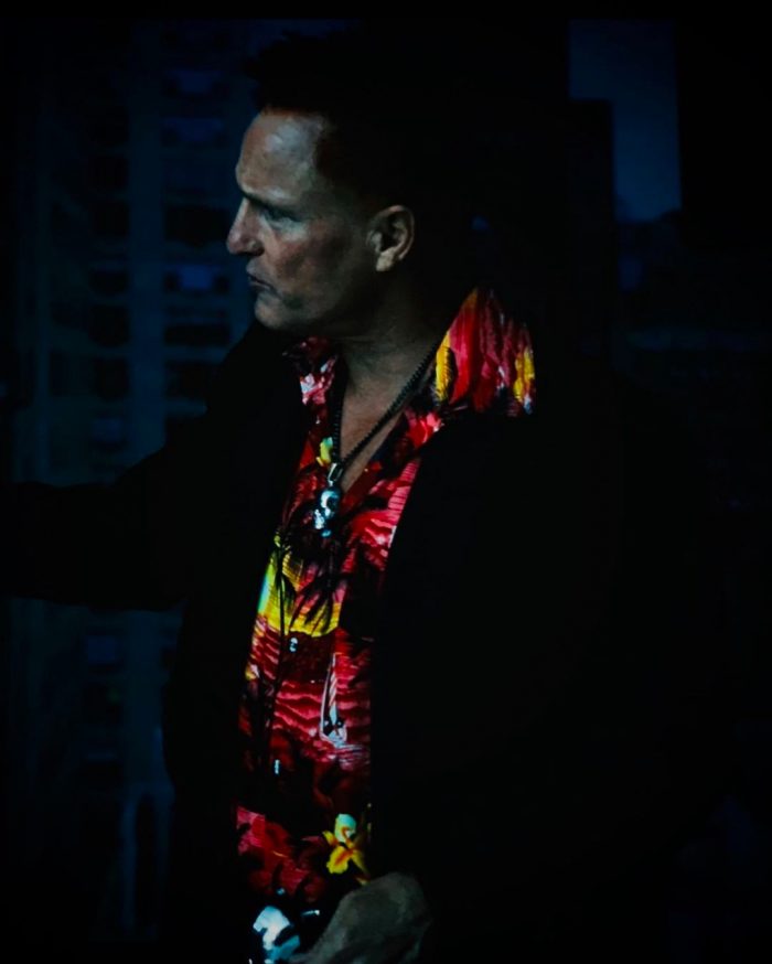 Venom 2: foto mostra Woody Harrelson com visual diferente