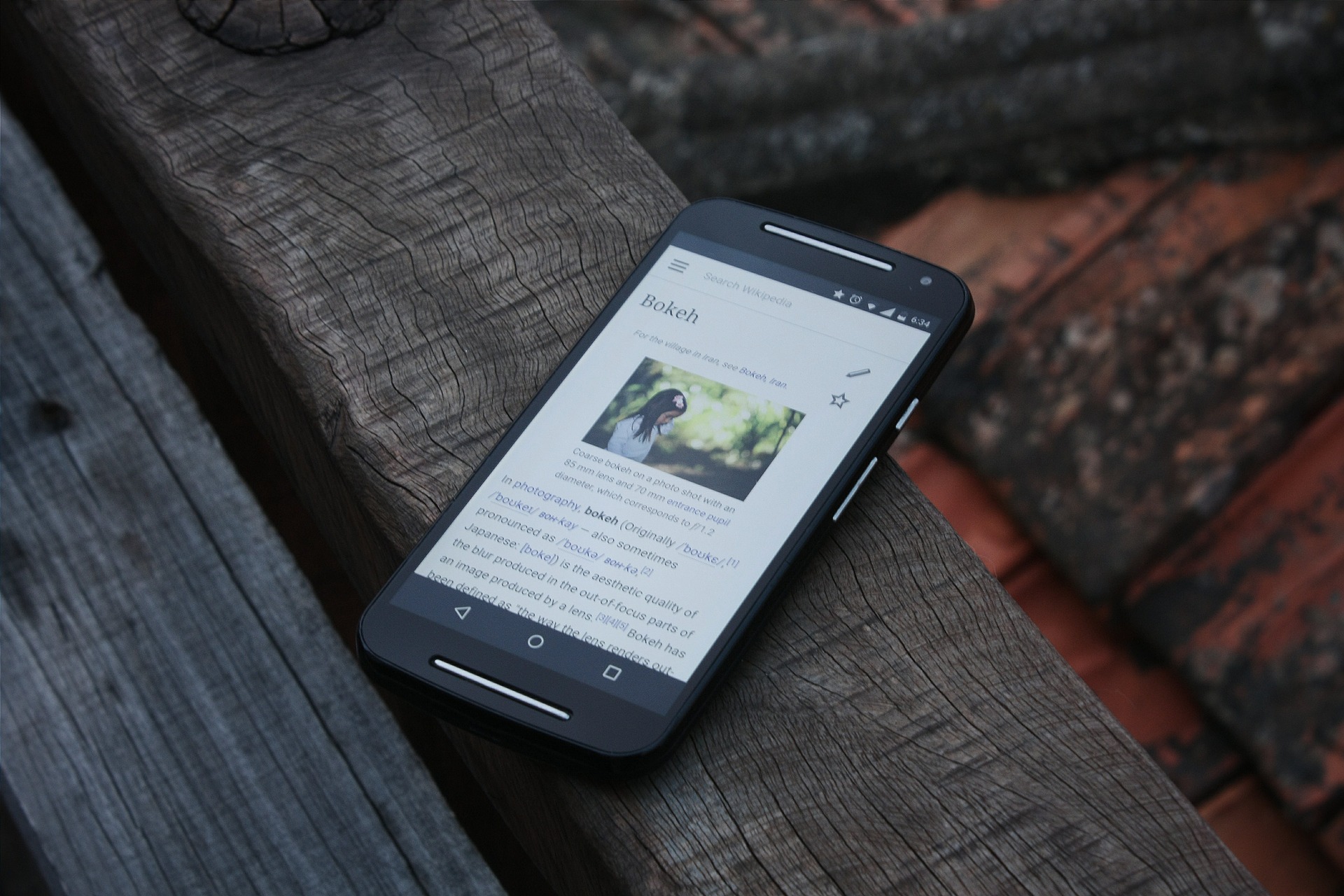 Uso de internet por celular aumentou em 2019; computador diminuiu