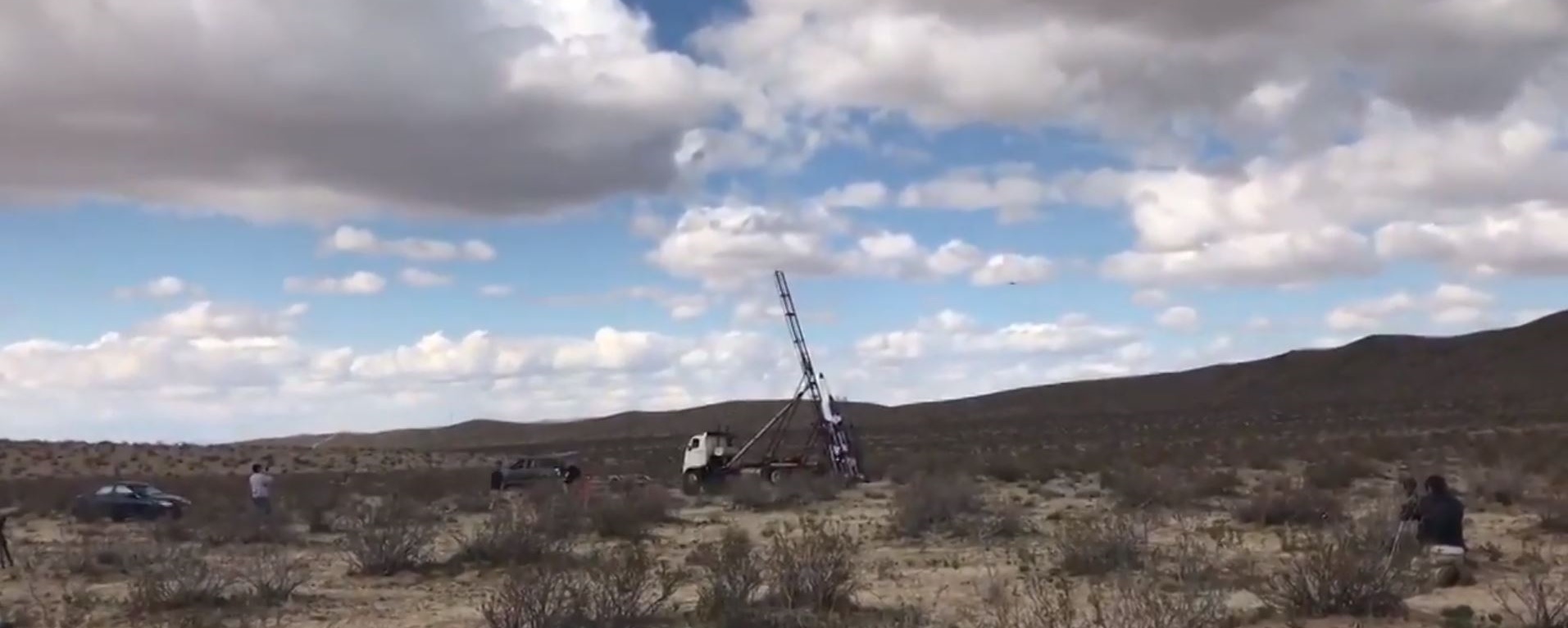Terraplanista Morre Ao Se Lancar Em Foguete Caseiro Nos Eua Tecmundo