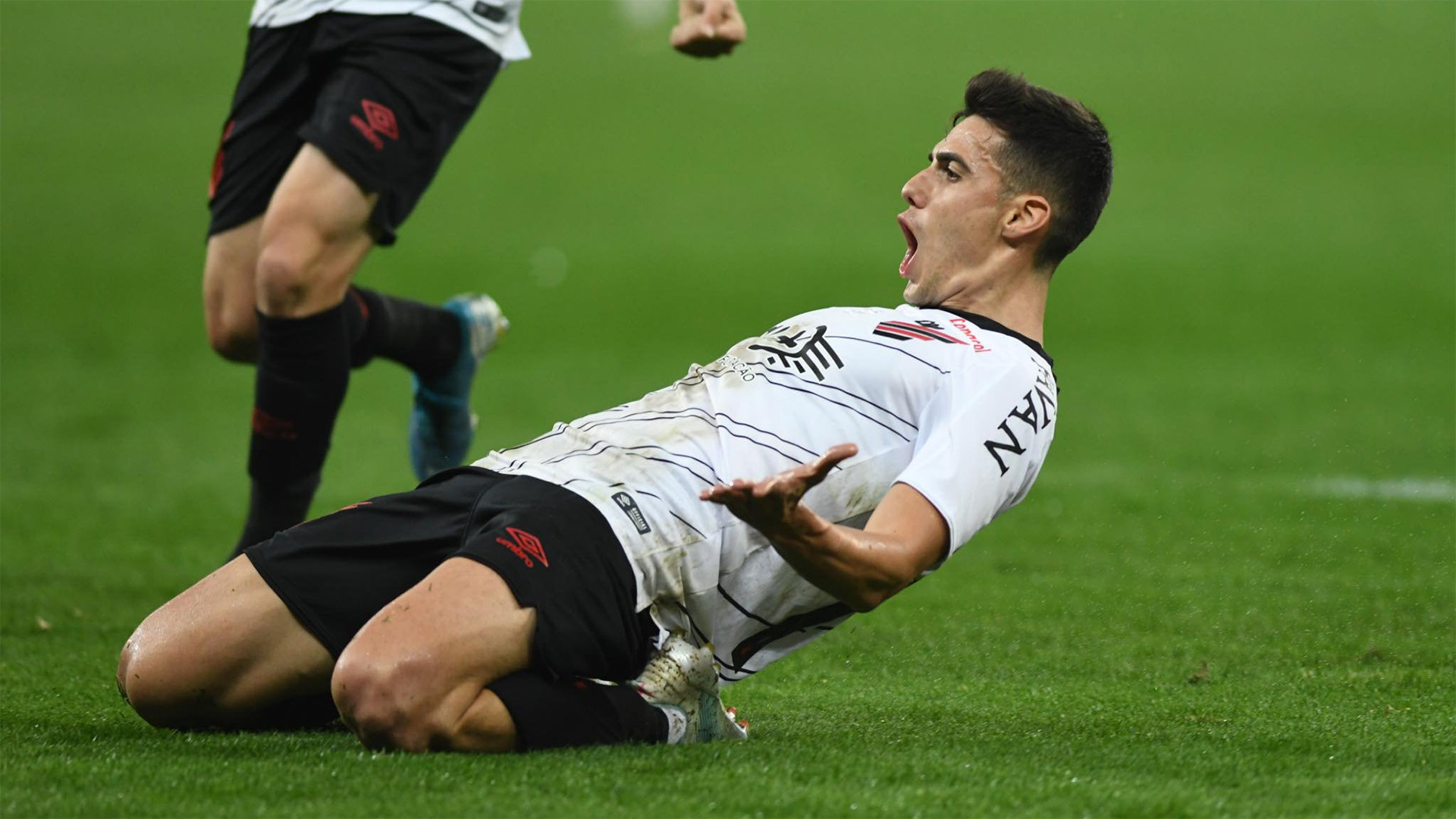 Facebook Watch terá conteúdo exclusivo de 11 clubes brasileiros