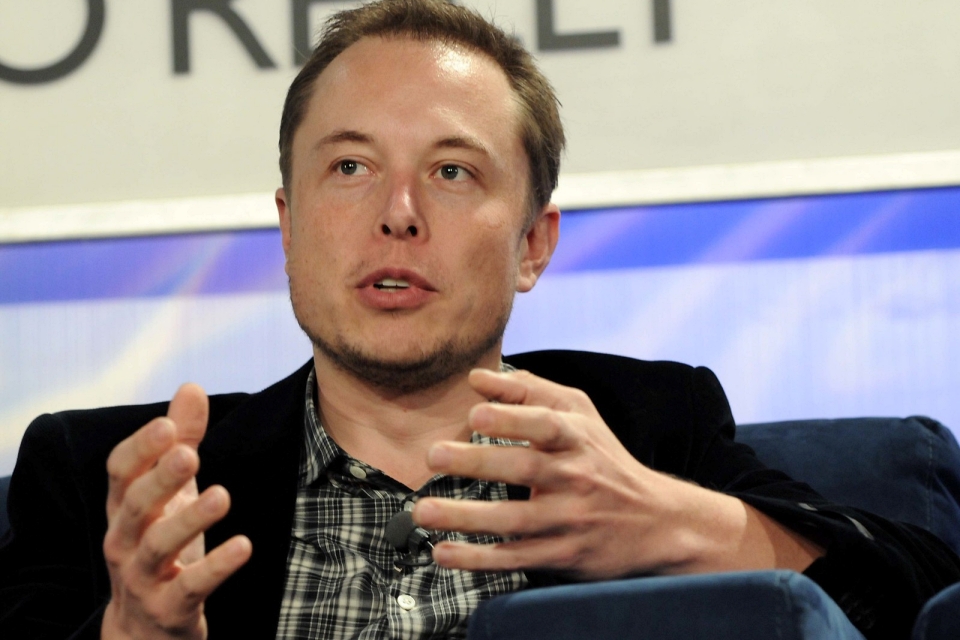 Elon Musk sugere medicamento contra malária para combater o Covid-19
