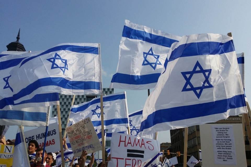 Israel autoriza monitoramento de celulares para combater Covid-19