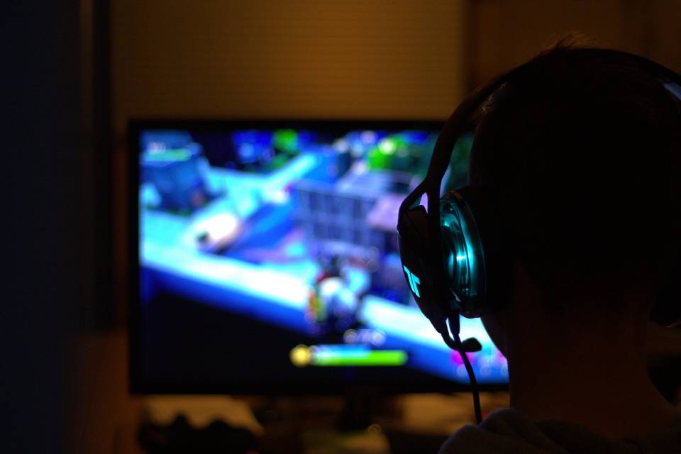 Coronavírus: Sony, Nintendo e mais sobrecarregam com alta demanda