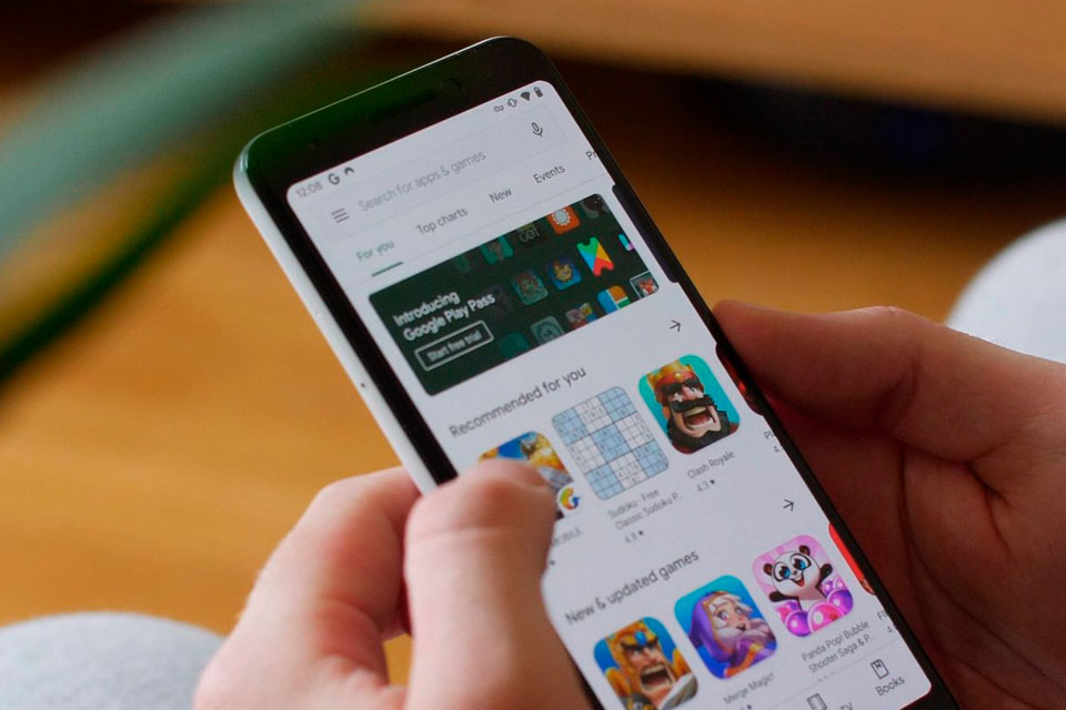 Malware presente em 56 apps consegue driblar segurança do Android