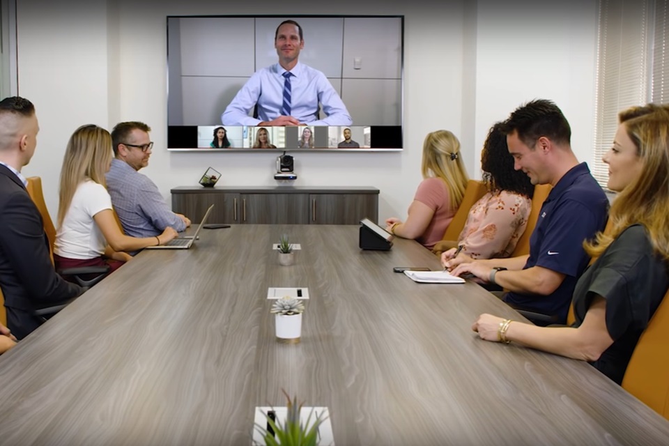 Imagem de: Zoom atualiza app para iOS e encerra envio de dados ao Facebook