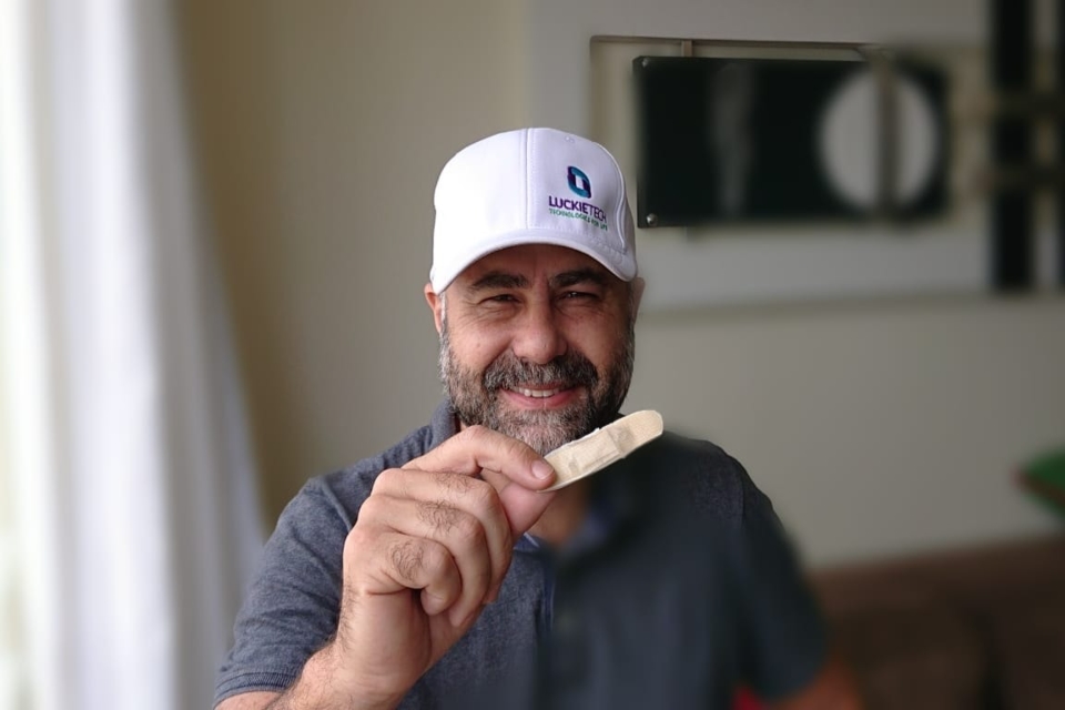 Empresário cria projeto que ajuda grupos de risco para a covid-19