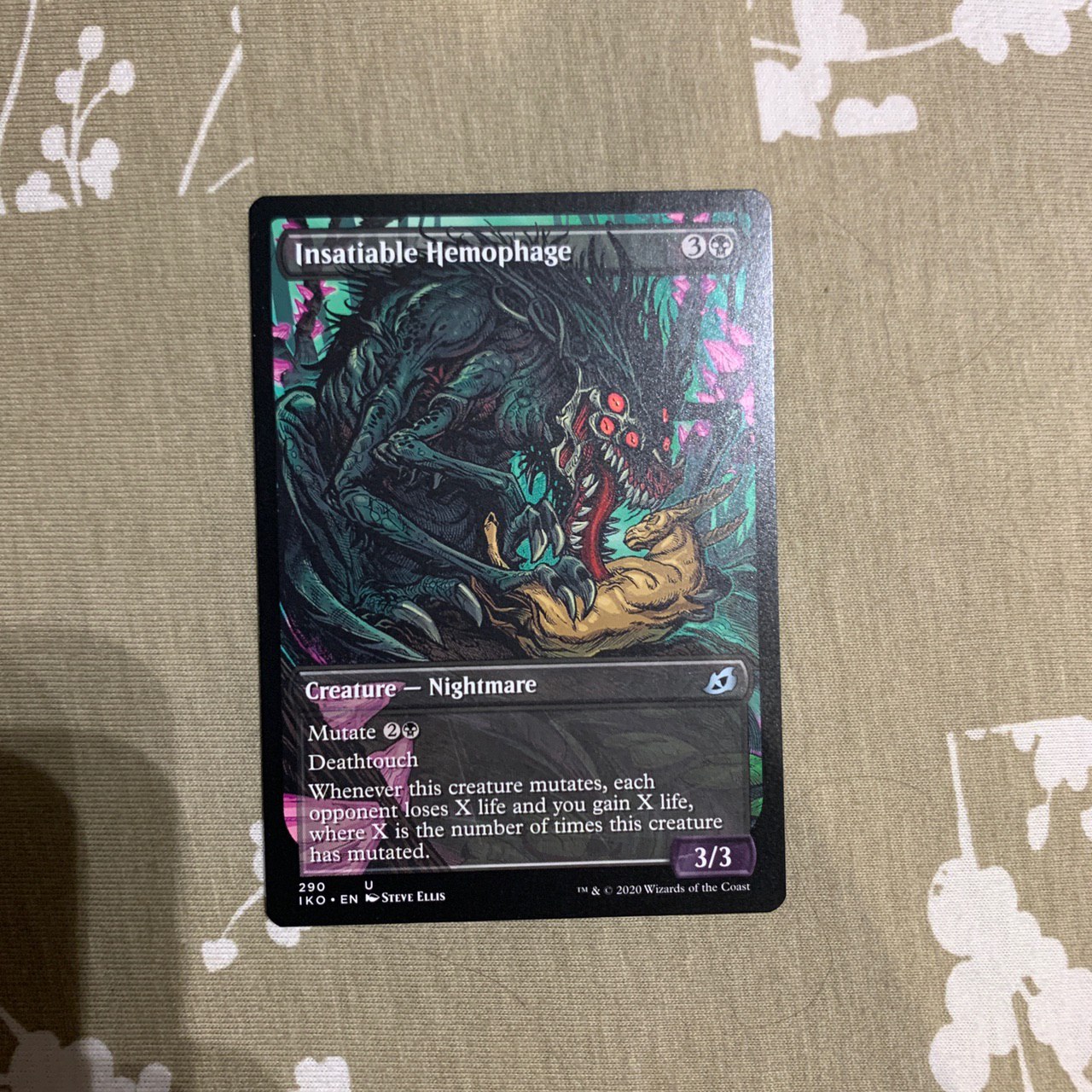Magic físico: Ikoria estreia com novas mecânicas, 274 cards e Godzilla