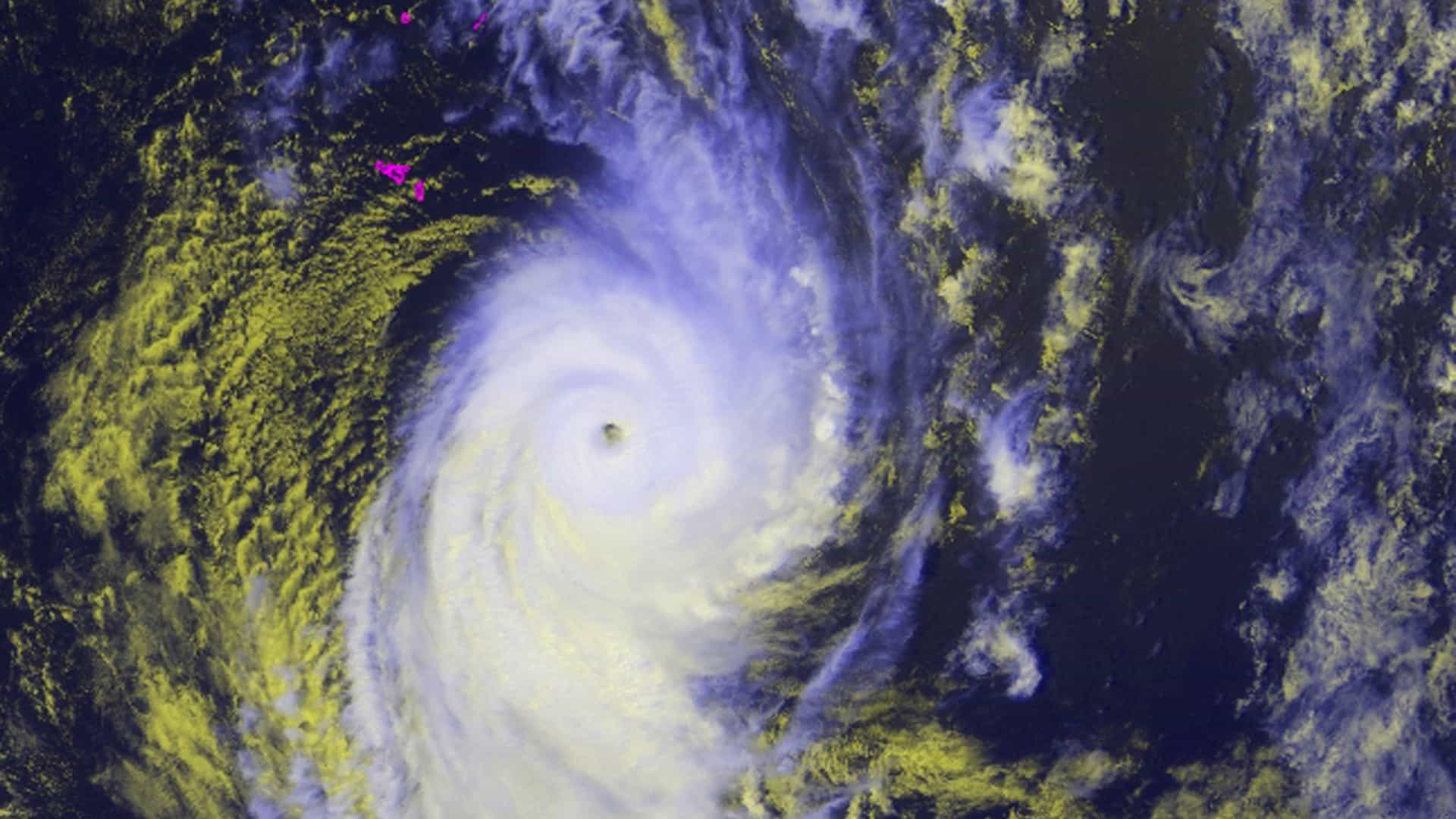 Ciclone bomba assusta sul do Brasil nesta terça-feira (30)