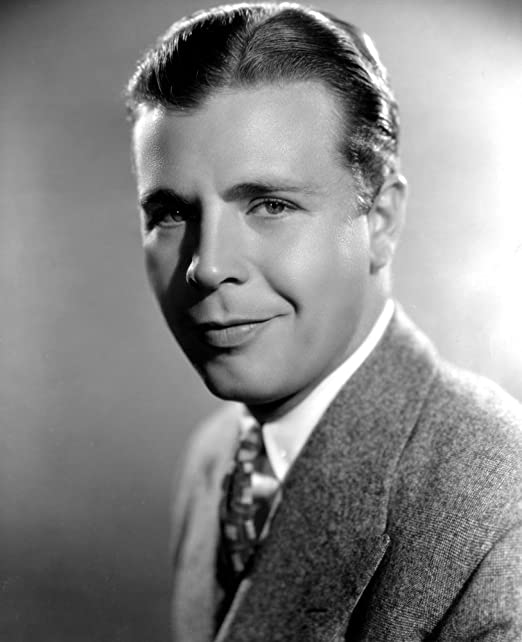 Dick Powell (Fonte: Amazon/Reprodução)