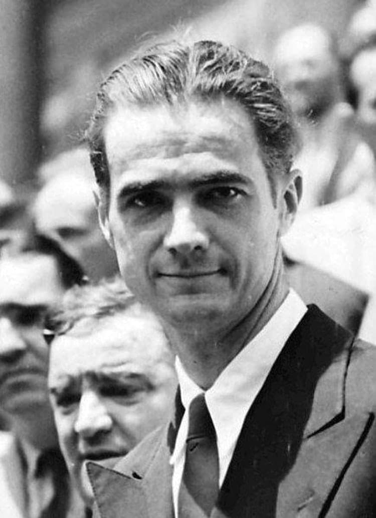 Howard Hughes (Fonte: Ranker/Reprodução)