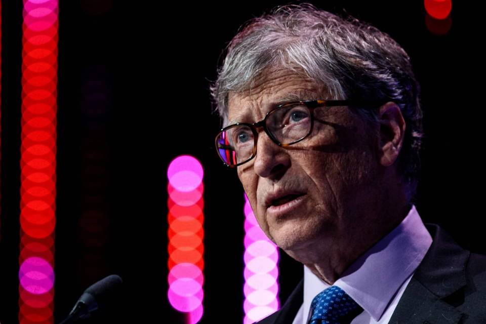 Bill Gates critica testes de covid-19 nos EUA: 'São puro lixo'