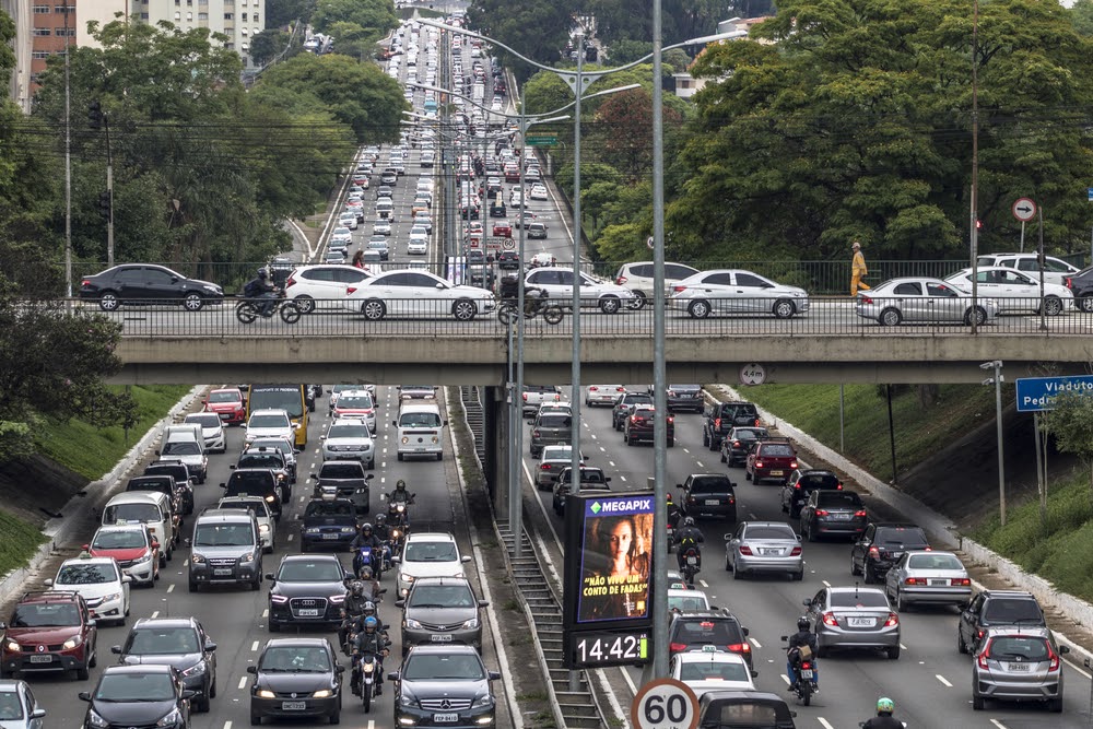 Imagem de: Brasileiro deve preferir carro particular após a quarentena