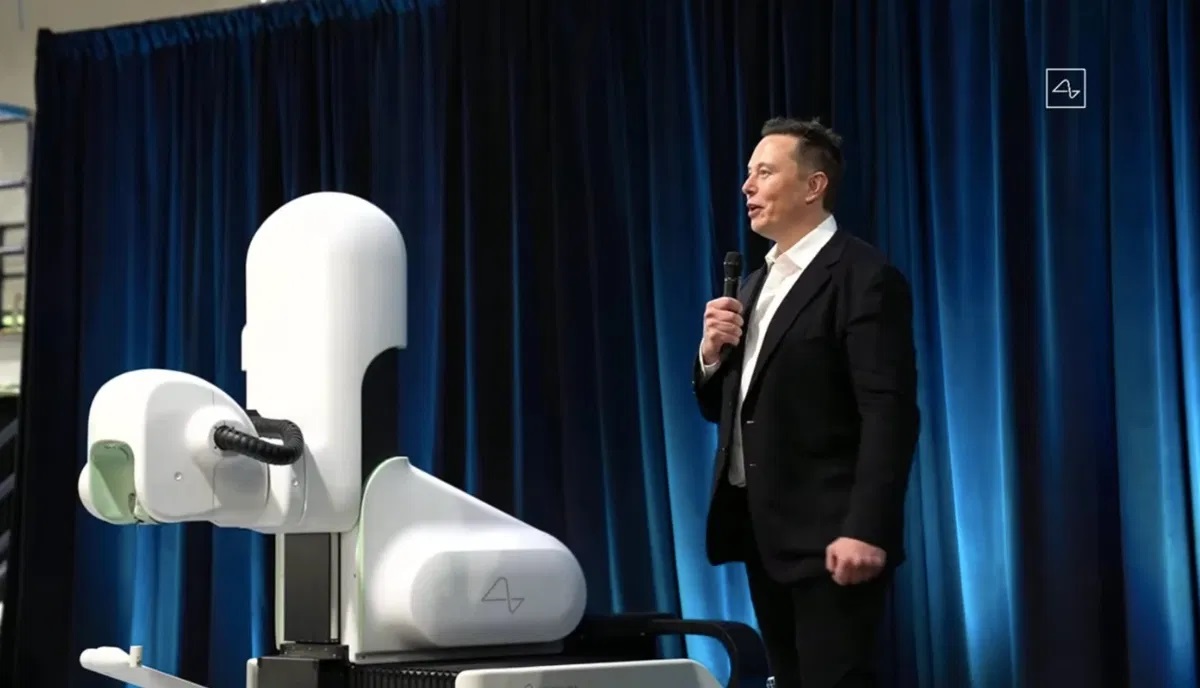 Elon Musk mostra chip cerebral funcionando em um porco
