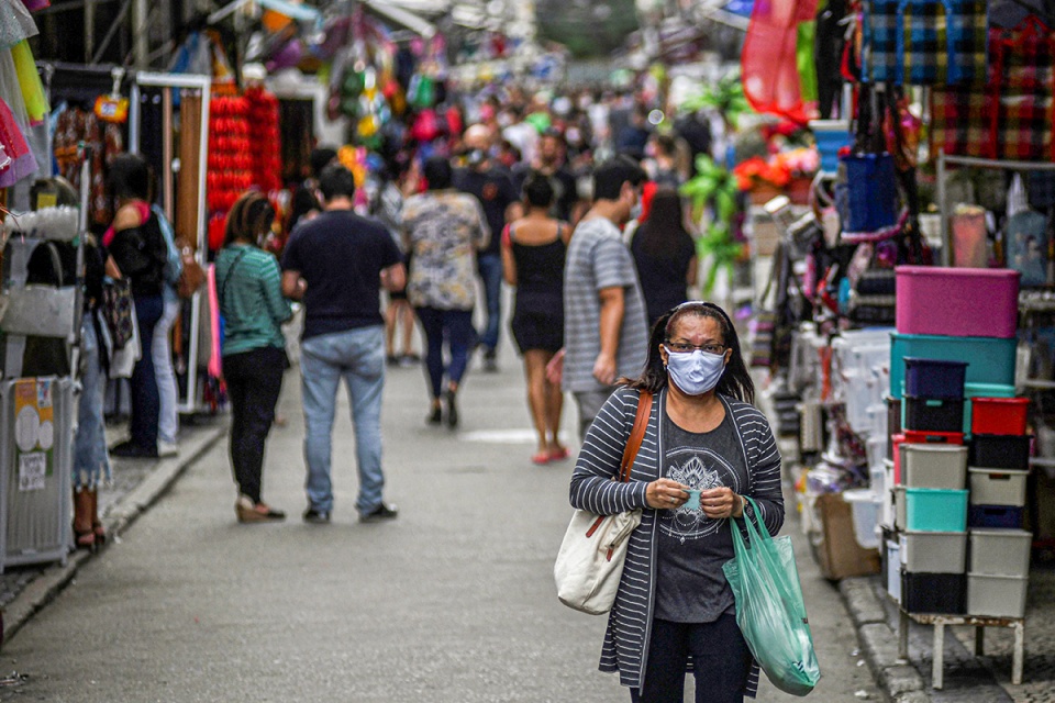 Imagem de: Black Friday brasileira acontecerá nesta quinta-feira (03)
