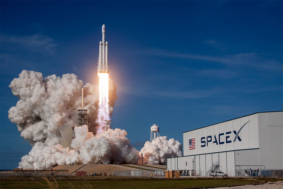 Em parceria com SpaceX, reality show enviará finalista ao espaço