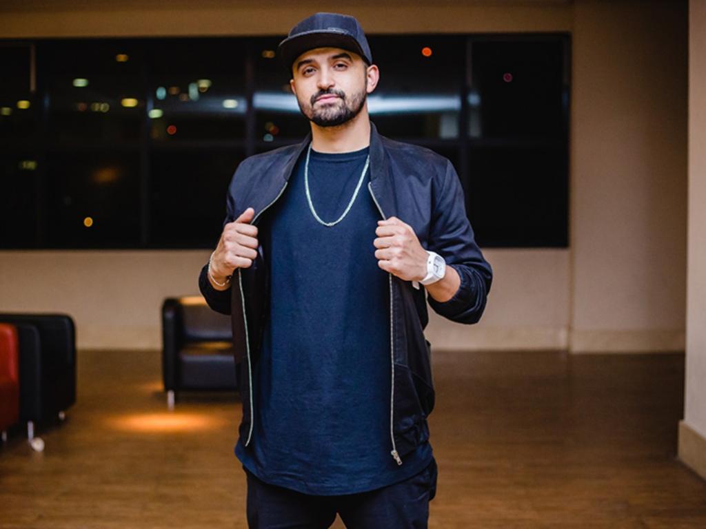 Imagem de: Hackearam Thiago Ventura para transmissão de evento da Tesla